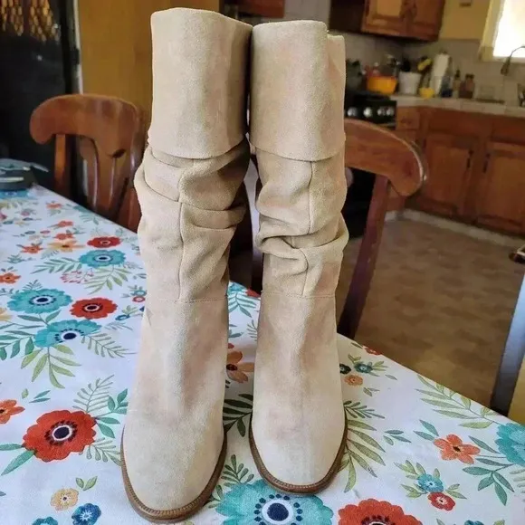 Maria Lya Cream Suede Heeled Boots Women's Size 7.5