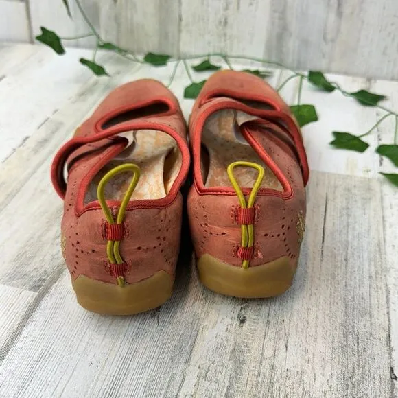 MARY JANE ROYAL ELASTIC RUST ASYMMETRICAL FLATS SHOES SIZE 7.5.