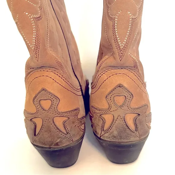 Masterson Women’s Tan Heeled Boots with Intricate Stitching Pointed Toe Size 8