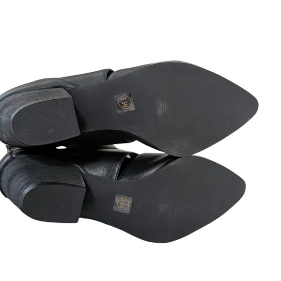 Matiesse Bianca Black Strappy Ankle Boots...size 9.5