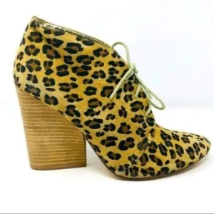 Matt Bernson Special project womans Cheetah Ankle Heeled Boot Lace up 8 BoxK