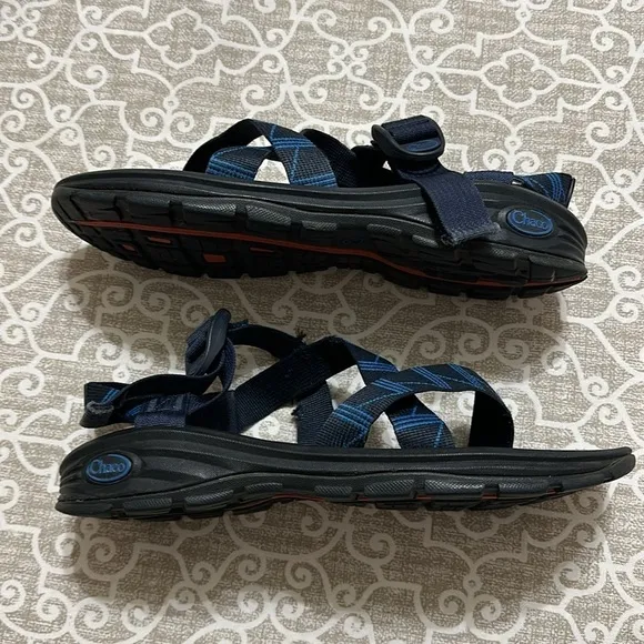 mens chaco sz 11 z flip sandals like new