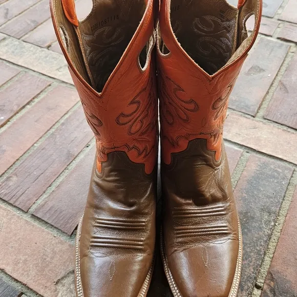 Men's Ferrini Size 9.5D Brown and Orange Western Boots