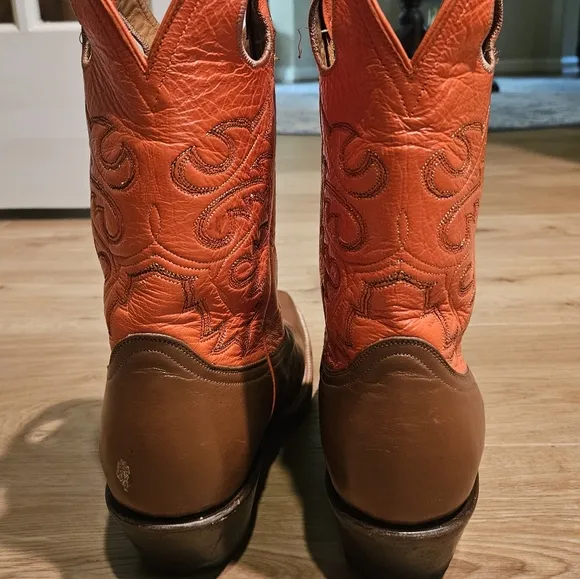 Men's Ferrini Size 9.5D Brown and Orange Western Boots