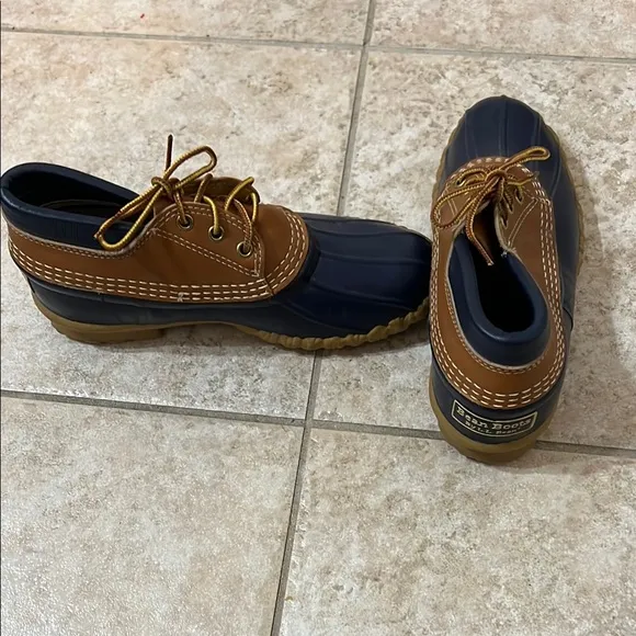 Men's or Women’s Two-Tone LL Bean Duck Boots Sz 8