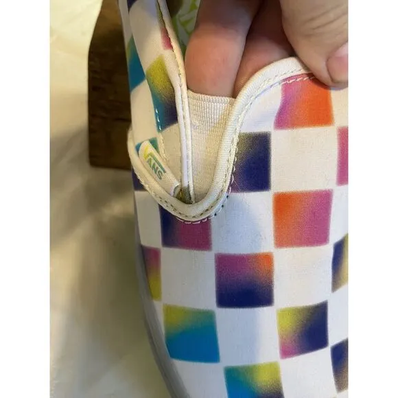 Mens Vans Light Rainbow‎ Checkered Slip-On Shoes-Size 10 -Excellent Condition