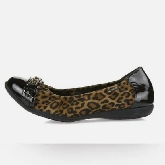 Mephisto Ballet Flats Brown Cheetah Leather Cap toe 7.5 slip ons animal Preppy