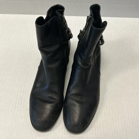 Mercadal silver chain leather ankle boots