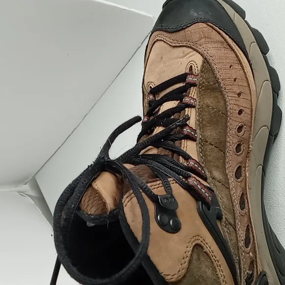Merrell- Pulse - Waterproof Leather Combat/Hiking Boots - Men's 9