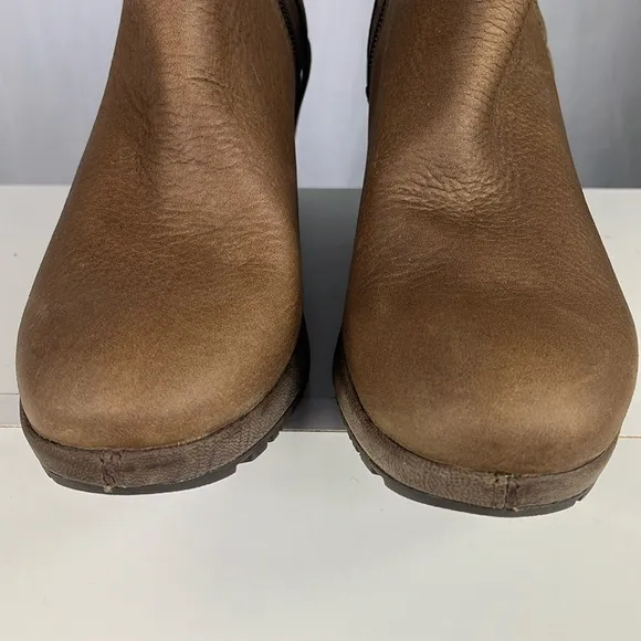 Merrell Women's Tremblant Bluff Waterproof Wedge Booties.