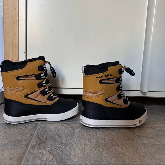 Merrill kids waterproof snow boots NWOT