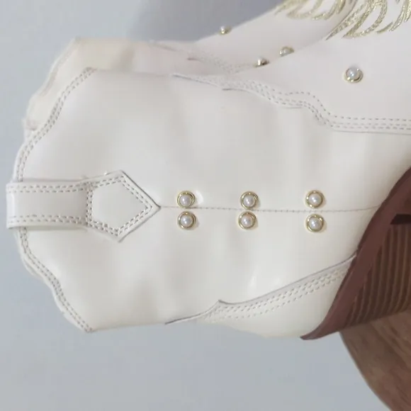 MIA Cheyenne Pear Embellished Booties ~ NEW