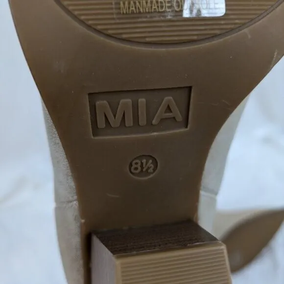 Mia Prairie Gold Ankle Boots Size 8.5 Women