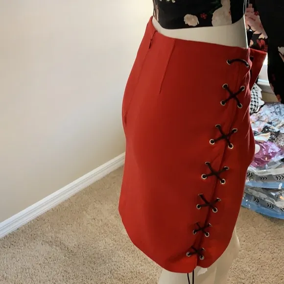 Michael Kors Collection Red wool Mini Skirt 6 NWT leather lace down sides