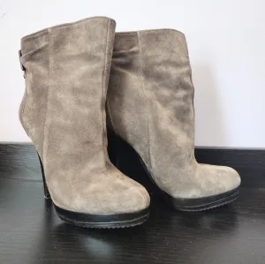 Michael Kors Grey Leather Stiletto Ankle Boots Size 7