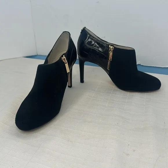 Michael Kors Sammy Ankle Boots size 7