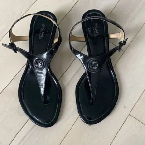 Michael Kors Women's Ramona Luggage Patent Leather Wedge Sandals Black Size 8