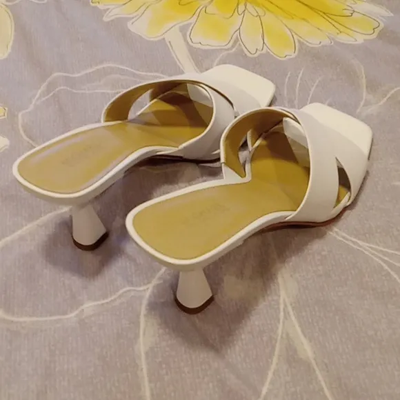 MICHAEL Michael Kors women's sandals-NEW