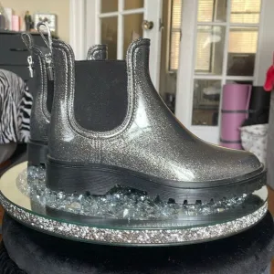 Micheal Kors Tipton grey glitter lug sole Chelsea ankle booties rainboots
