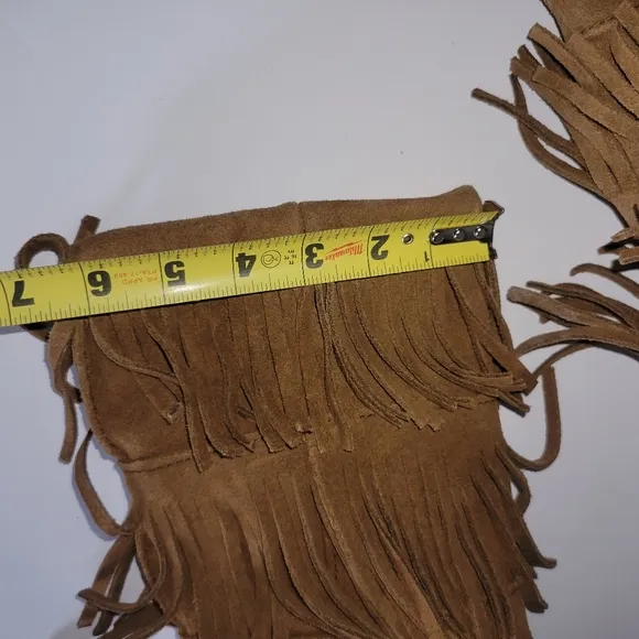Minnetonka‎ 3 Layer Fringe Boots Size 9