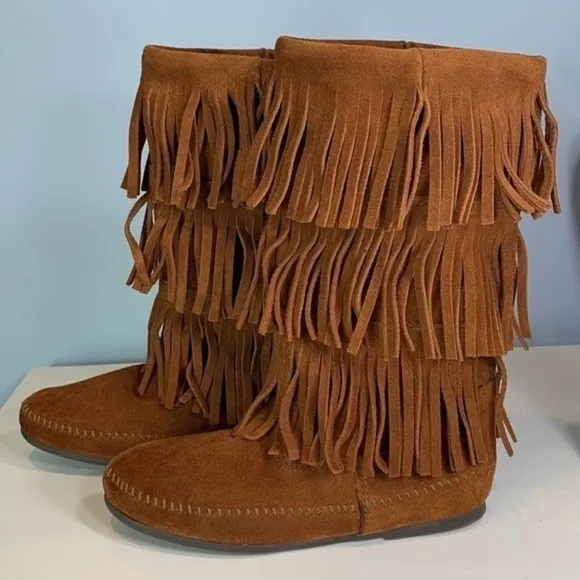 Minnetonka 3-Layer Fringe Boots