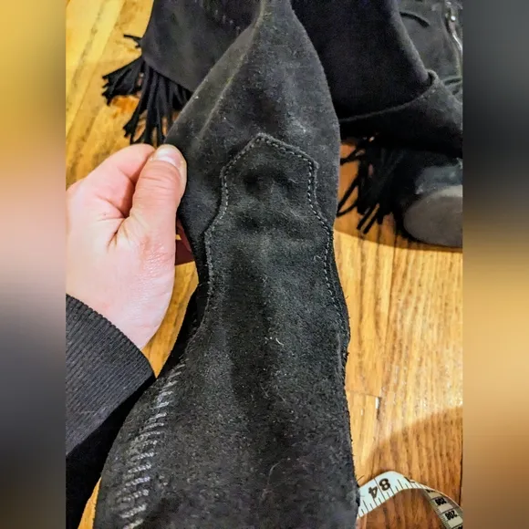 Minnetonka Tall Totem Black Suede Fringe Boots sz 8
