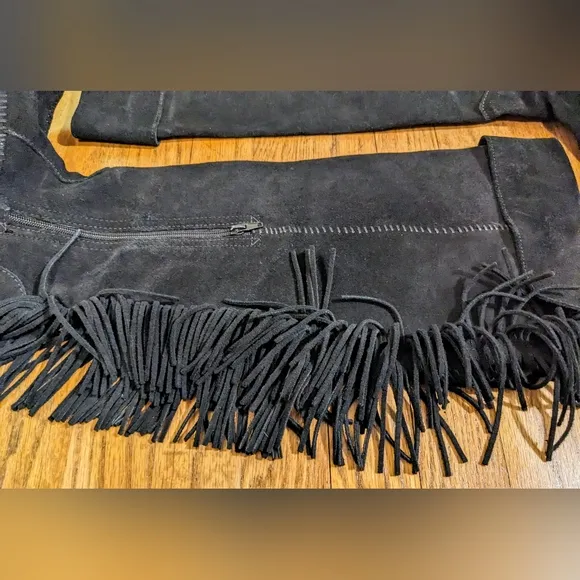 Minnetonka Tall Totem Black Suede Fringe Boots sz 8