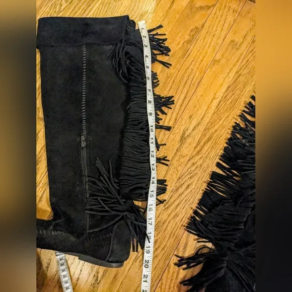 Minnetonka Tall Totem Black Suede Fringe Boots sz 8