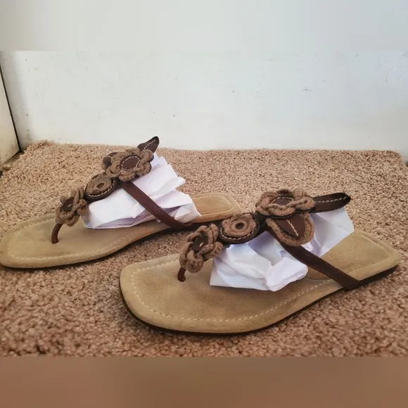 MIU MIU Leather rope button flowered thong sandals