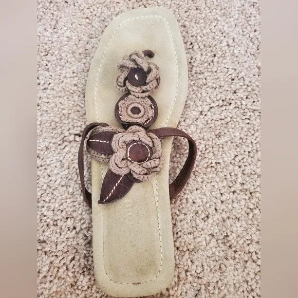 MIU MIU Leather rope button flowered thong sandals