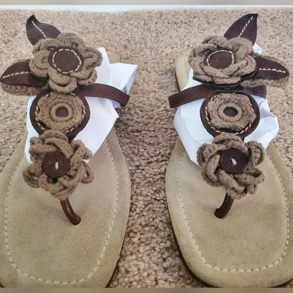 MIU MIU Leather rope button flowered thong sandals