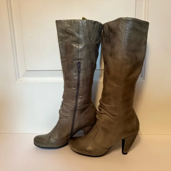 MIZ MOOZ BOOTS TALL GRAY LEATHER HEELS SIDE ZIP SIZE 8 SHELLEY SHOES