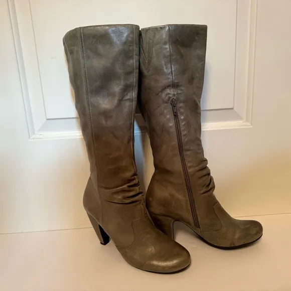 MIZ MOOZ BOOTS TALL GRAY LEATHER HEELS SIDE ZIP SIZE 8 SHELLEY SHOES