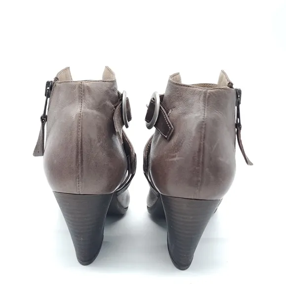Miz Mooz Dale Cut Out Leather Laser Detail Ankle Boots Women's Size 8.5