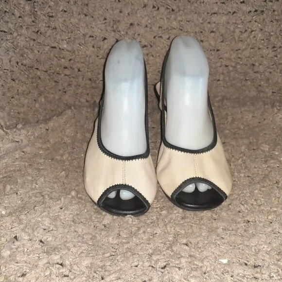 MIZ MOOZ-Dory-Beige Leather/Black Elastic Stretch Slingbacks-Sz 38.5-Excellent