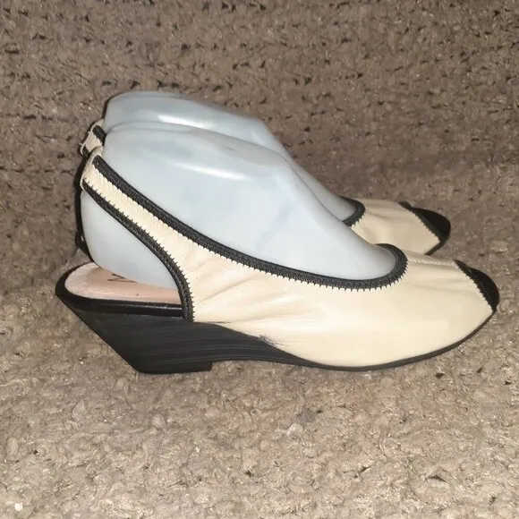 MIZ MOOZ-Dory-Beige Leather/Black Elastic Stretch Slingbacks-Sz 38.5-Excellent