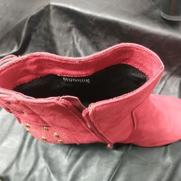 Monroe and Main  SZ 12M  Woman's Red Ankle Boots Excellent