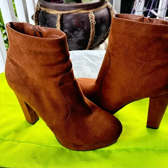 Mossimo Supply Co Boots Womens Ankle Bootie Heels