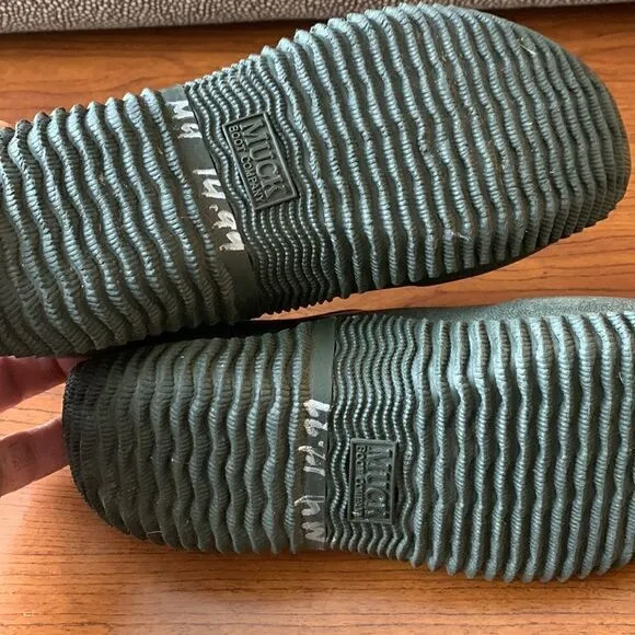 MUCK ankle booties, like new, maybe worn once, women’s size 5/ 5.5