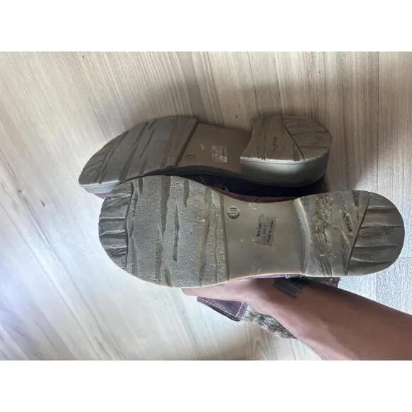 Muk LuksPurple Faux Suede Boots with Fluffy Accents
