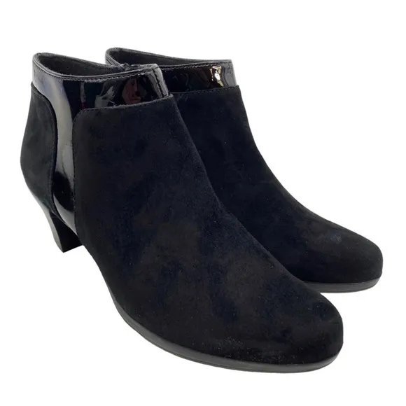 Munro Hope Women's Black Leather w/patent trim Ankle Boots 7.5. NWOT