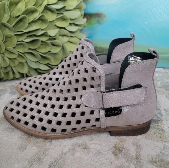 Musse &amp; Cloud Caila Perforated Ankle Boots