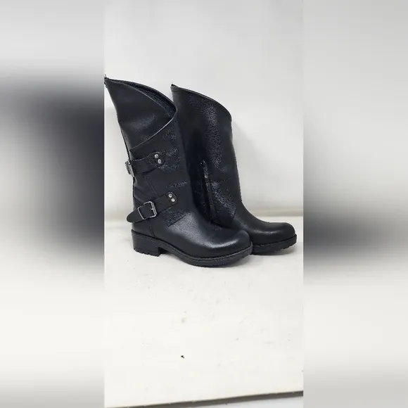 MUSSE &amp; CLOUD MOTO BOOT Black Heeled Boots with Buckle Straps and Sturdy Design