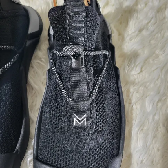 MUVEZ Convertible Slip Ons // Stealth Black Size Men's 8 Women's 9
