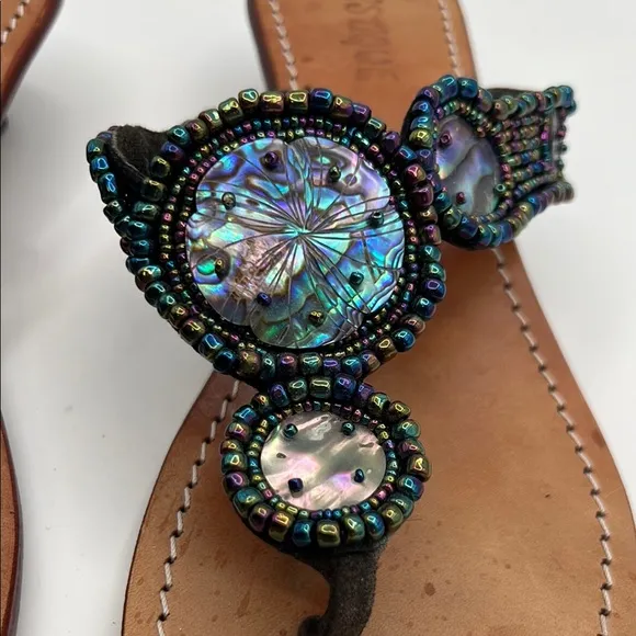 Mystique Leather Beaded Thong Sandals Size 7 Kitten Heel