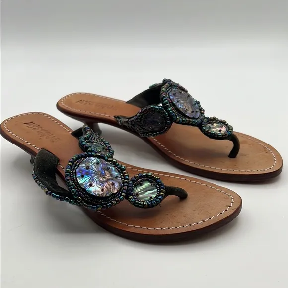 Mystique Leather Beaded Thong Sandals Size 7 Kitten Heel