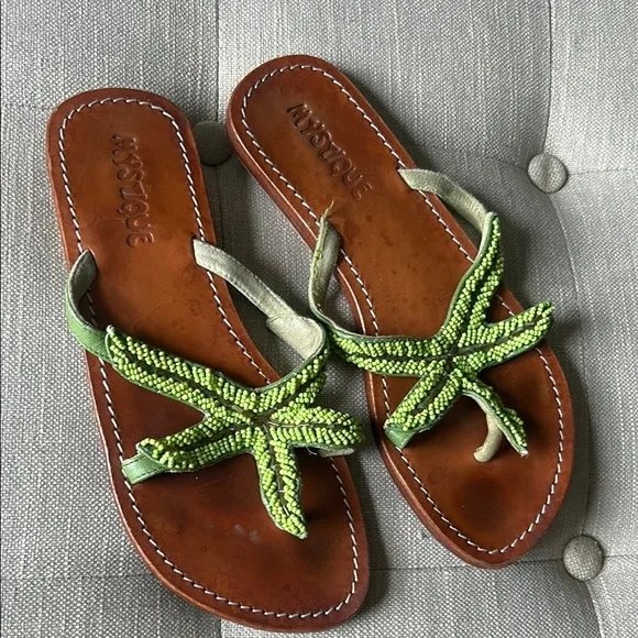 Mystique Womens Beaded Starfish Sandals Flip Flops Size 6