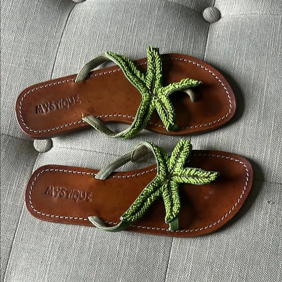 Mystique Womens Beaded Starfish Sandals Flip Flops Size 6