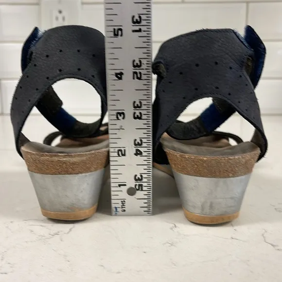 NAOT WAND ANKLE STRAP SANDAL Women’s Size 8.5 / Euro 39
