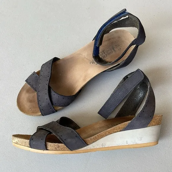 NAOT WAND ANKLE STRAP SANDAL Women’s Size 8.5 / Euro 39